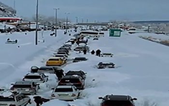 آخرین وضعیت امدادرسانی به 21 استان درگیر در برف / اسکان همه مسافران در محور رشت